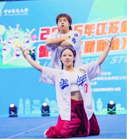 文章附图